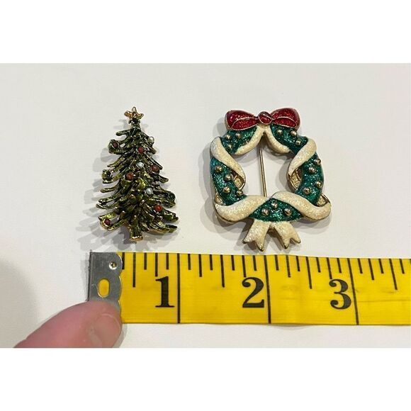 Christmas holiday brooches - tree and wreath set of 2 brooches - Picture 8 of 8